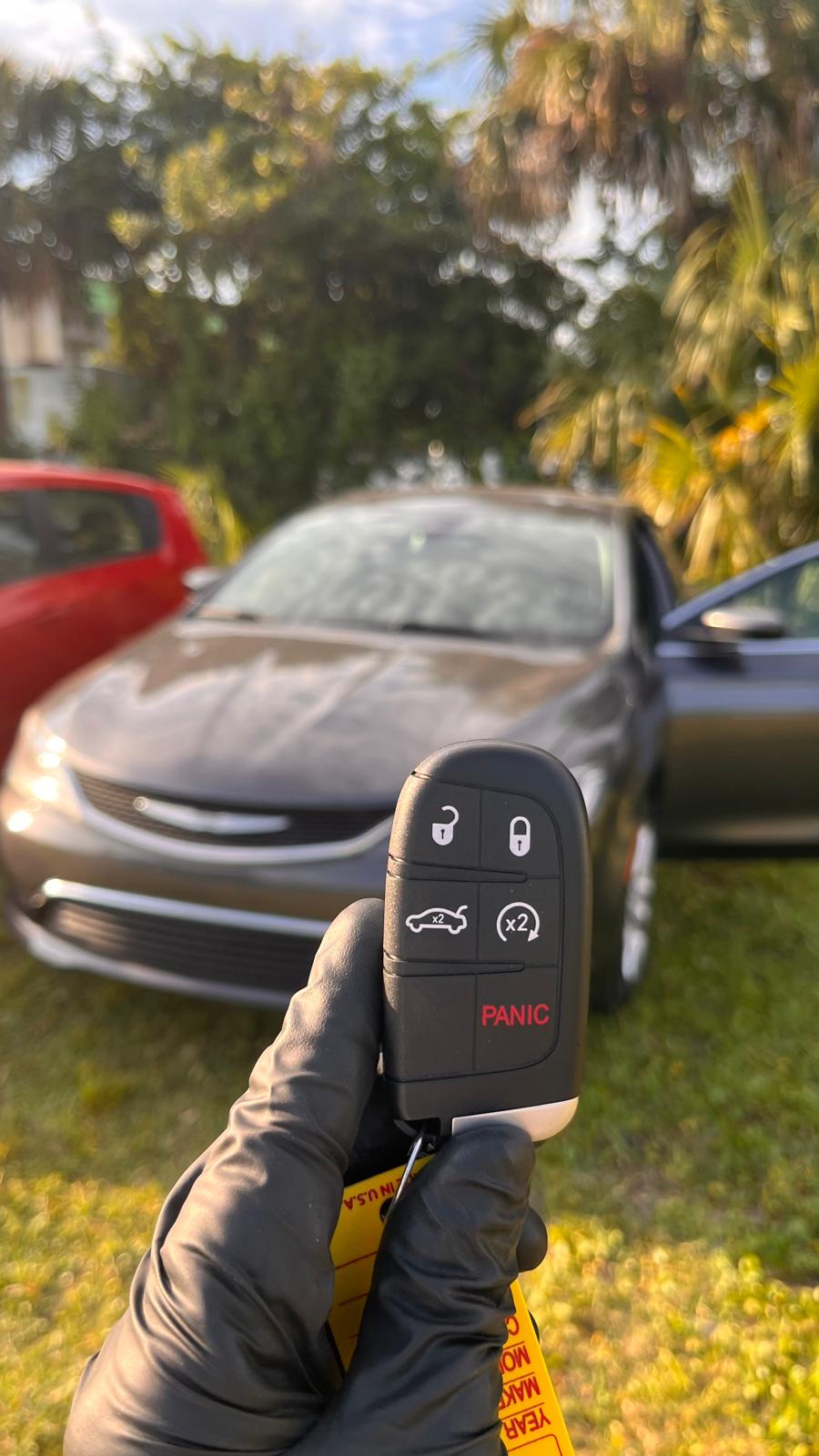 alt= "car key"
